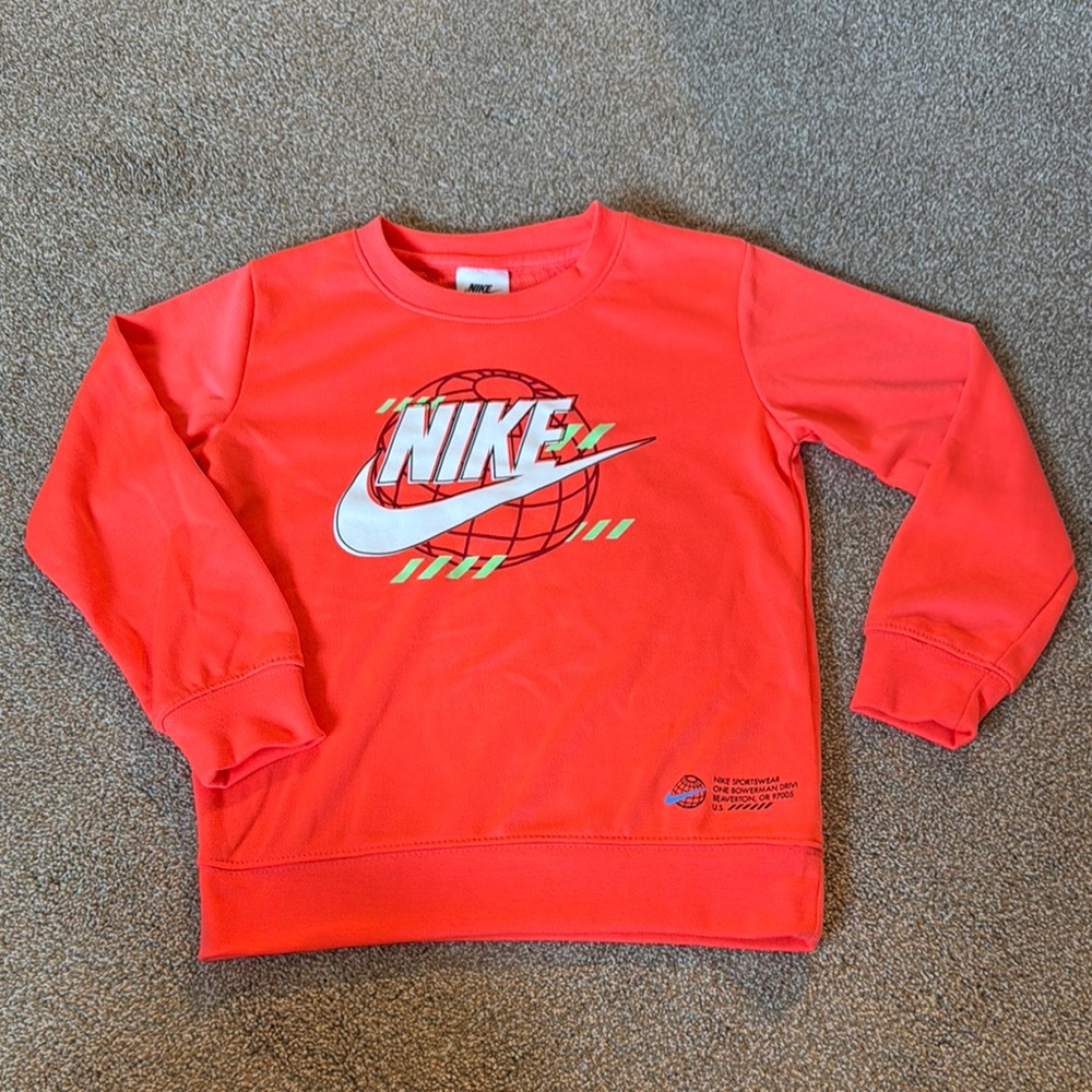 NEW Nike Logo Kids Sweatshirt